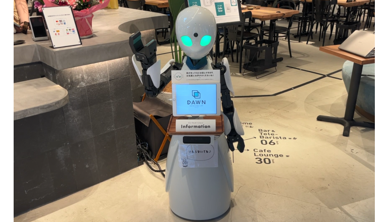 カフェでの接客、分身ロボットに新たな操作システムが採用